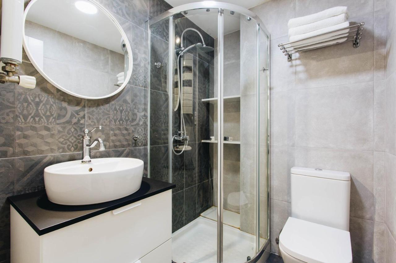 Exclusive 3 Bedroom Beach Apartment Valensiya Dış mekan fotoğraf