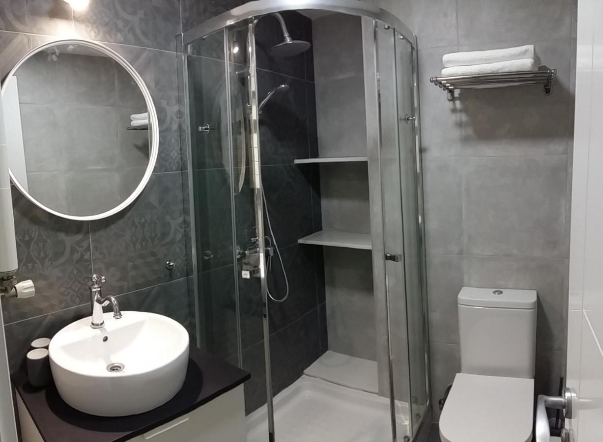 Exclusive 3 Bedroom Beach Apartment Valensiya Dış mekan fotoğraf